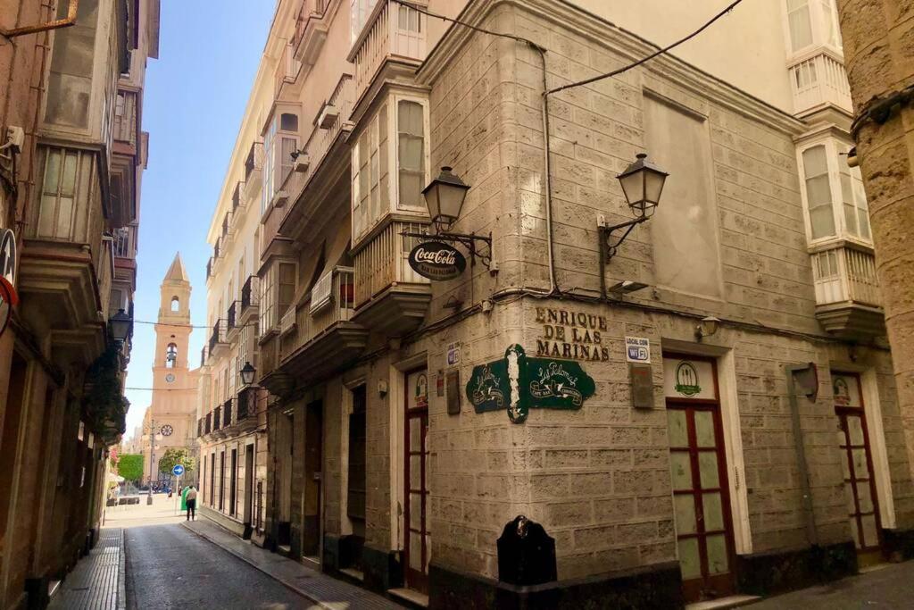 Gatu Premium Villa Libertad, Preferente Mayores De 25 Anos Y Familias カディス エクステリア 写真