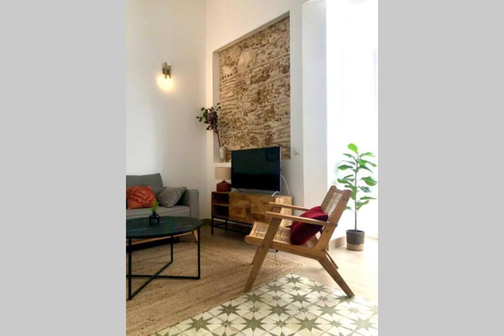 Gatu Premium Villa Libertad, Preferente Mayores De 25 Anos Y Familias カディス エクステリア 写真