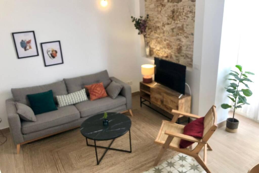 Gatu Premium Villa Libertad, Preferente Mayores De 25 Anos Y Familias カディス エクステリア 写真