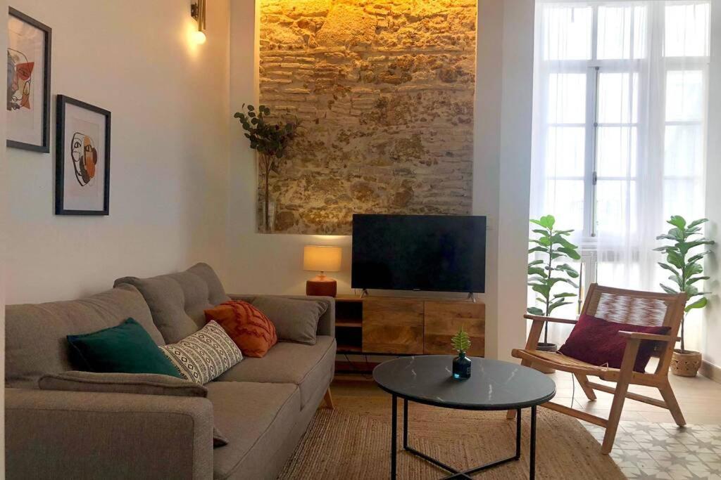 Gatu Premium Villa Libertad, Preferente Mayores De 25 Anos Y Familias カディス エクステリア 写真