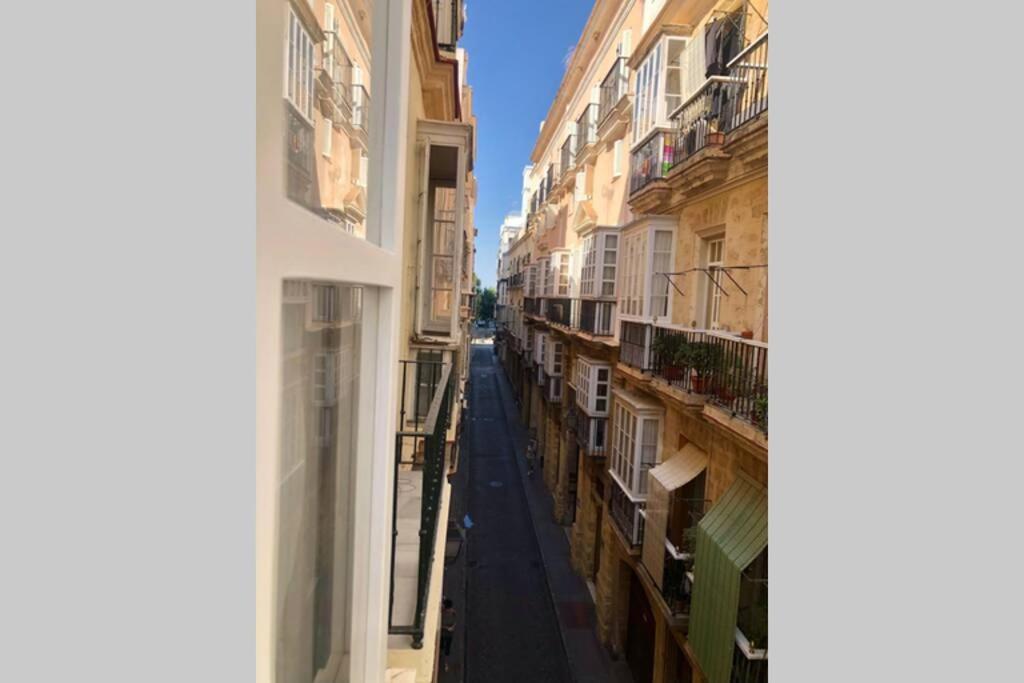 Gatu Premium Villa Libertad, Preferente Mayores De 25 Anos Y Familias カディス エクステリア 写真